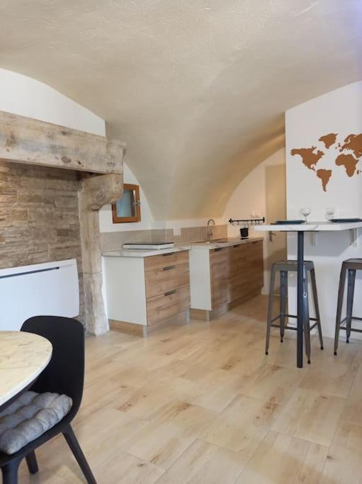Apartamento Le Studio De Diane - Terrasse Et Parking - Montboucher-sur-Jabron Exterior foto